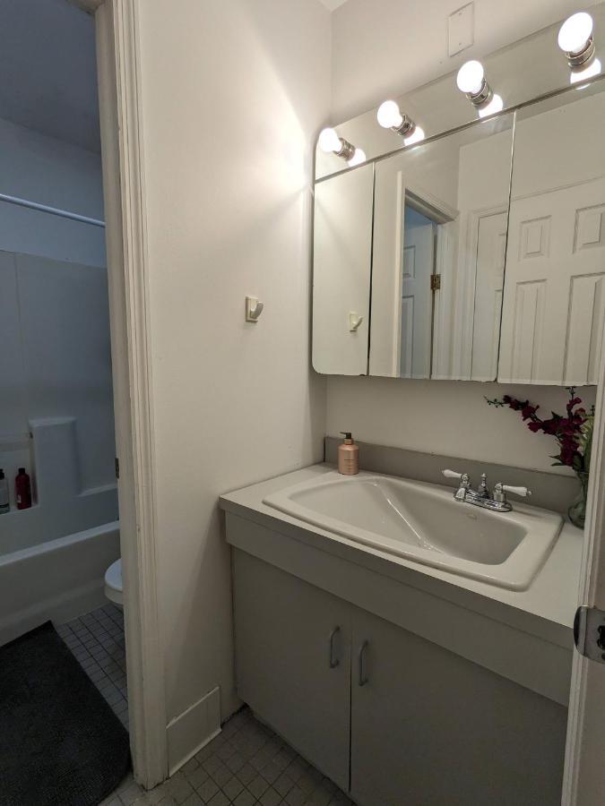 Spacious Room For 4 People In Williamsburg ! New York Exterior photo